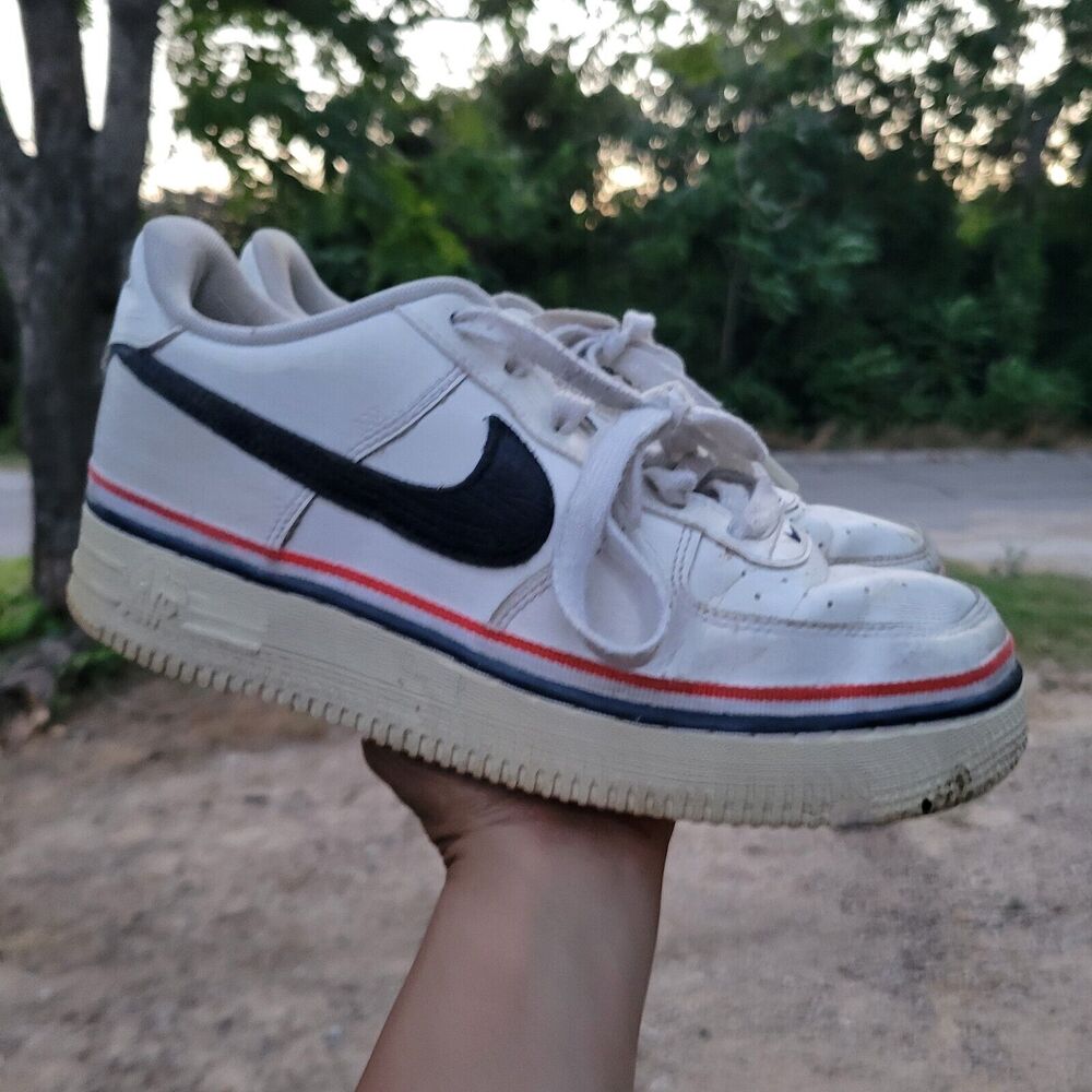 NIKE Air Force 1 Sneakers BOYS Size 6 USA Youth Platform SHOES Low Top Lace Up